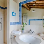 Tuscan Fizz, A Traditional Stone With Pool ヴィラ Valgiano