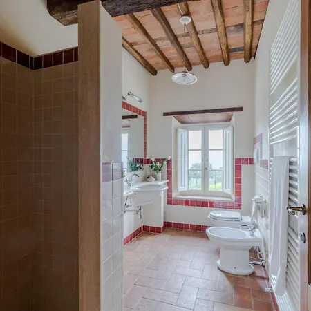 Tuscan Fizz, A Traditional Stone With Pool *