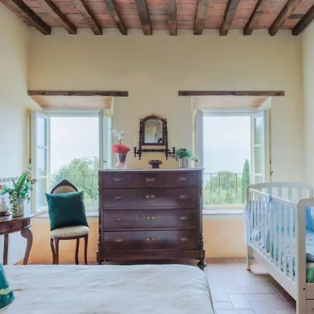 فيلة Tuscan Fizz, A Traditional Stone With Pool