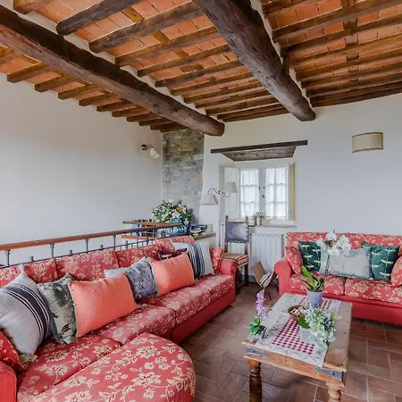 Tuscan Fizz, A Traditional Stone With Pool *