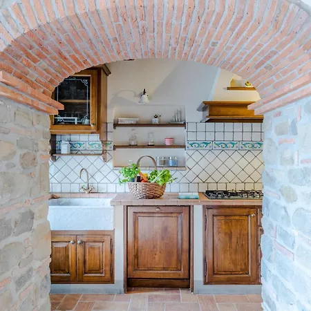 Tuscan Fizz, A Traditional Stone With Pool 빌라 발기아노