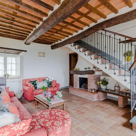 فيلة Tuscan Fizz, A Traditional Stone With Pool